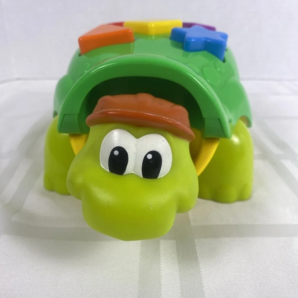 Vintage 2002 Fisher Price Tappy the Green Turtle Shape Press Baby Toy